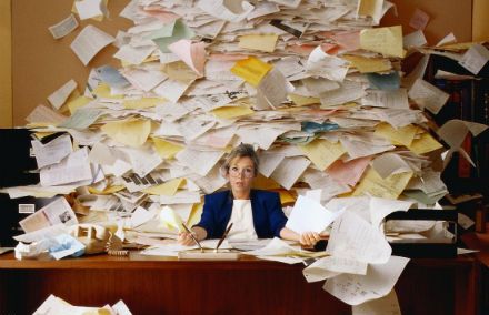 Picture 0 for Αγώνας δρόμου για τις φορολογικές δηλώσεις και... στο βάθος παράταση