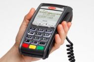 Αυξάνονται τα POS, μειώνονται οι προμήθειες 