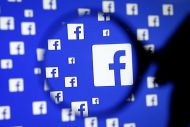 Ξεσκονίζουν το Facebook για κρυμμένο πλούτο