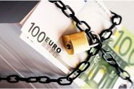 Έως 1.000 ευρώ το ακατάσχετο για μισθούς και συντάξεις