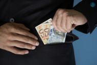 Φόροι 4 δισ. ευρώ πληρώνονται έως τις 30 Δεκεμβρίου