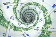 Χρέη στην εφορία: Στα 5,8 δισ. ευρώ οι απλήρωτοι φόροι το 2021