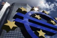 Περιοριστική πολιτική από 75 κεντρικές τράπεζες που αυξάνουν τα επιτόκια