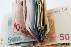 Αρχίζει η καταβολή των οικογενειακών πολυτεκνικών επιδομάτων