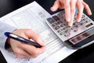 Όλες οι αλλαγές στη φορολογία των ελεύθερων επαγγελματιών