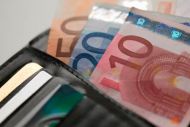Επιπλέον έσοδα 600 εκατ. το 2024 από τη φορολόγηση ελεύθερων επαγγελματιών