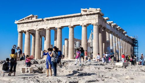 Picture 0 for Ψηλά στις επενδυτικές επιλογές των διεθνών οίκων και το 2024 η Ελλάδα - Τι εκτιμούν οι αναλυτές