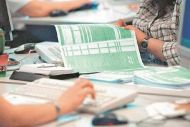 Φορολογικές δηλώσεις: Σε δημόσια διαβούλευση η αυτόματη συμπλήρωση - Ποιους αφορά