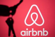 Airbnb: Κόφτες και σε άλλες περιοχές αν χαρακτηριστούν ως κορεσμένες