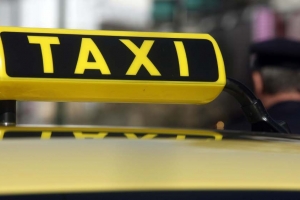Ταξί: Περιθώριο 5 εβδομάδων για να βάλουν το ειδικό σήμα POS - Τα βήματα και τα πρόστιμα της νέας διαδικασίας