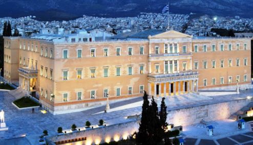 Picture 0 for Στη Βουλή ο νέος Προϋπολογισμός με νέες παροχές και μηδενικά ελλείμματα