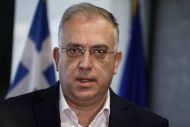  Θεοδωρικάκος: Έρχονται πρόστιμα σε 14 μεγάλες αλυσίδες για παραπλανητικές εκπτώσεις στην Black Friday
