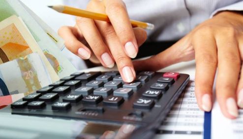 Picture 0 for “Κουρεύονται” τα τεκμήρια διαβίωσης από το 2026 – Ποιοι κερδίζουν από τις αλλαγές