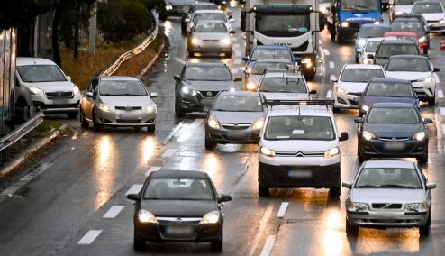 Picture 0 for Πάνω από 500.000 ετοιμάζονται να θέσουν σε ακινησία το αυτοκίνητο τους -Δεν προβλέπεται παράταση για τα Τέλη Κυκλοφορίας 