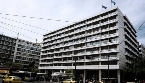 Picture 0 for Προϋπολογισμός: Σε δοκιμασία λόγω της ανάφλεξης στη Μέση Ανατολή - Φόβοι για πετρέλαιο και πληθωρισμό