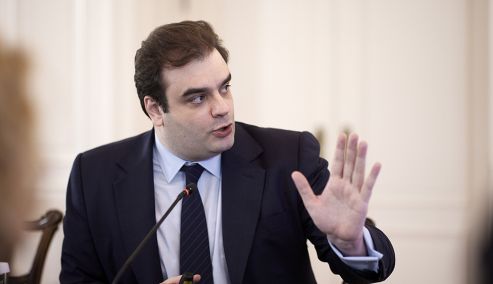 Picture 0 for Πιερρακάκης στο ΕΒΕΑ: «Εξαντλούμε τις δυνατότητες στήριξης των επιχειρήσεων» – Οι 23 παρεμβάσεις