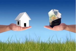 Τα παίρνει πίσω για τους ημιυπαίθριους το υπουργείο Εσωτερικών