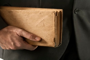 Πώς αντιμετωπίζεται από τον εργοδότη η άδεια λόγω ασθένειας μισθωτού