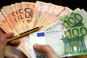 Δύο μήνες που καίνε τους φορολογουμένους