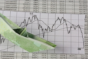 Στα ύψη οι φόροι, στα τάρταρα τα έσοδα 