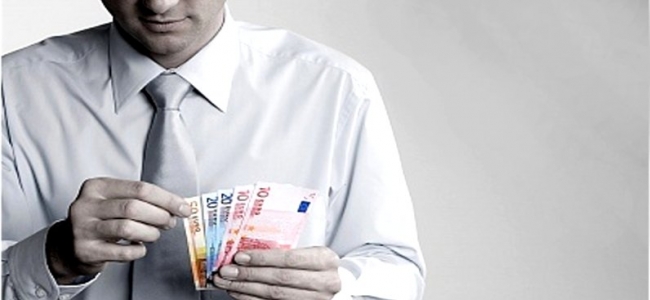 Picture 0 for Ψαλιδίζει τις δουλειές δικαστικών επιμελητών ο Μαυραγάνης