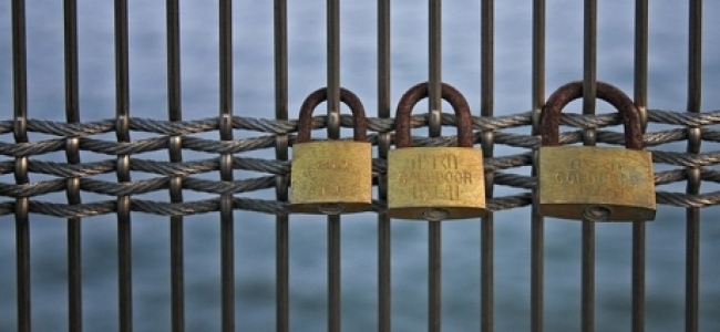 Picture 0 for Εκτός προστασίας του άρθρου 99 οι οφειλές φυσικών προσώπων προς το Δημόσιο