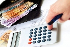 Στα 10.000 ευρώ ανεβάζουν το χρέος προς τα ταμεία που μπορεί να ρυθμιστεί με 100 δόσεις
