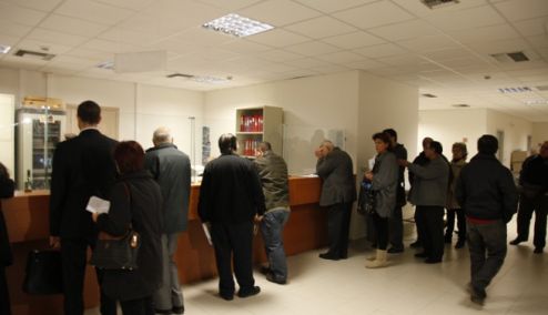 Picture 0 for Με διαδικασίες εξπρές ξηλώνονται και απολύονται εφοριακοί 