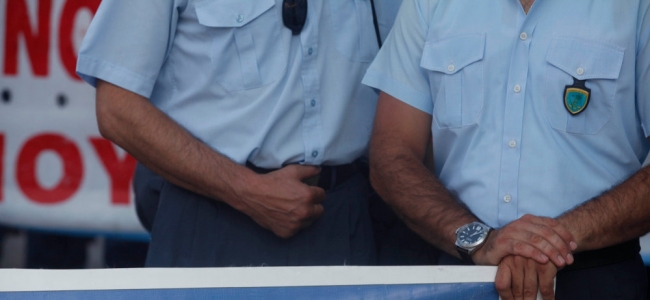 Picture 0 for Σε δύο φάσεις τα αναδρομικά των ενστόλων